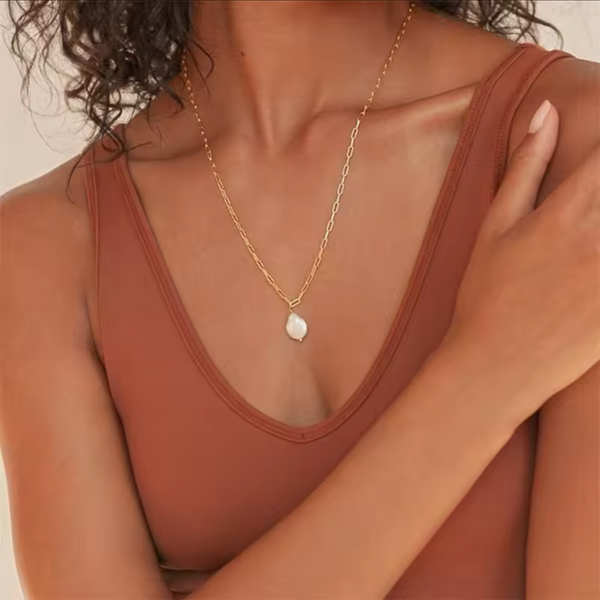 Bold Pearl Necklace